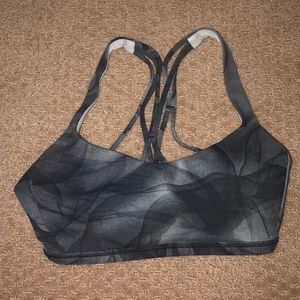 Lululemon sports bra